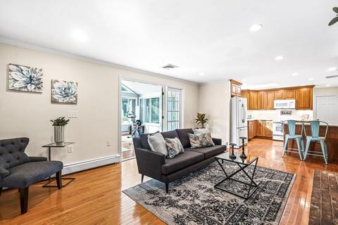 45 Field Pond Dr, Reading, MA 01867 photo 8