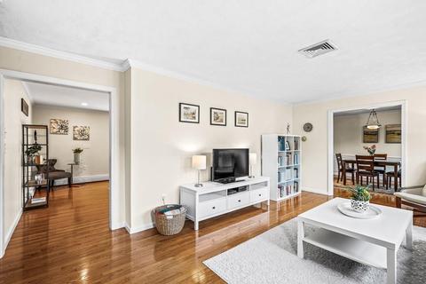 45 Field Pond Dr, Reading, MA 01867 photo 4