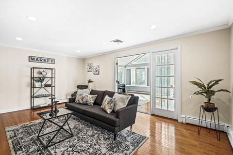 45 Field Pond Dr, Reading, MA 01867 photo 11