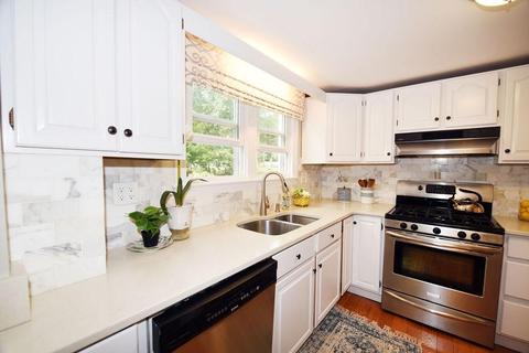 159 Madison St, Dedham, MA 02026 photo 11