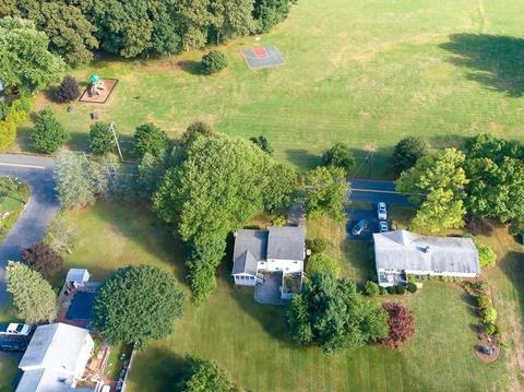 74 Gregory Rd, Framingham, MA 01701 photo 3