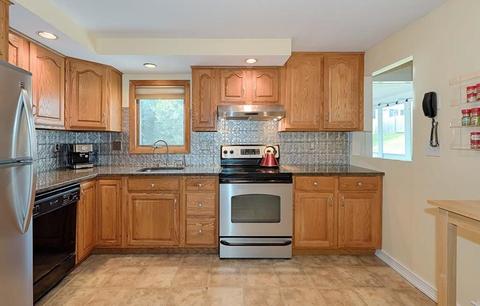 74 Gregory Rd, Framingham, MA 01701 photo 4