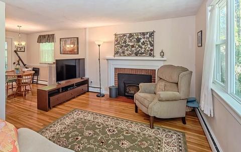 74 Gregory Rd, Framingham, MA 01701 photo 9