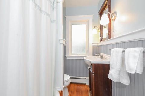 73 E Bacon St, Plainville, MA 02762 photo 9