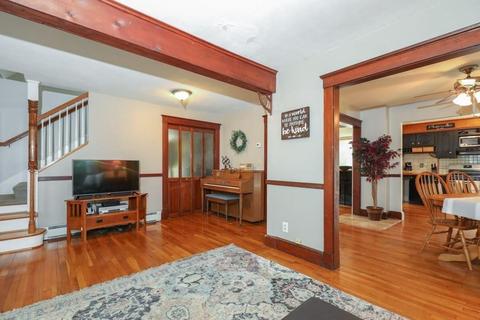 73 E Bacon St, Plainville, MA 02762 photo 6