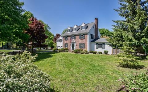 3 Rainbow Rd, Marblehead, MA 01945 photo 1