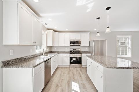 42 Chase Ave, Springfield, MA 01108 photo 6
