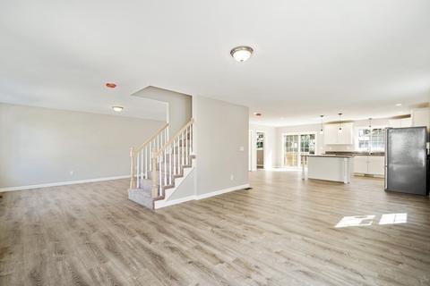 42 Chase Ave, Springfield, MA 01108 photo 11