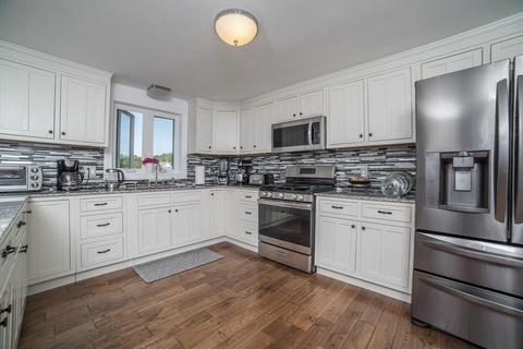 102 Winthrop St, Chicopee, MA 01020 photo 19