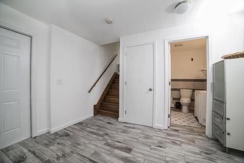 102 Winthrop St, Chicopee, MA 01020 photo 31
