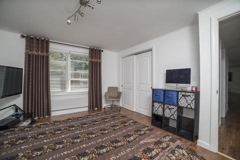 102 Winthrop St, Chicopee, MA 01020 photo 30