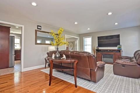 555 Detroit, Fall River, MA 02721 photo 9