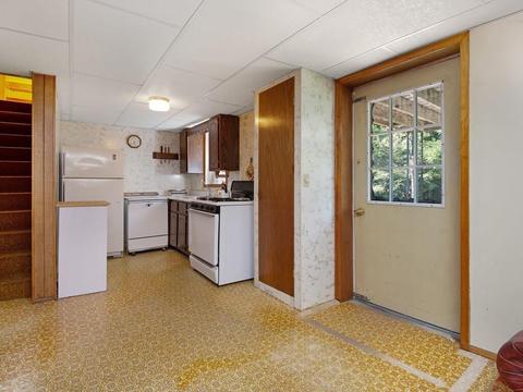 107 Orient St, Worcester, MA 01604 photo 24