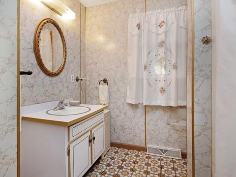 107 Orient St, Worcester, MA 01604 photo 20