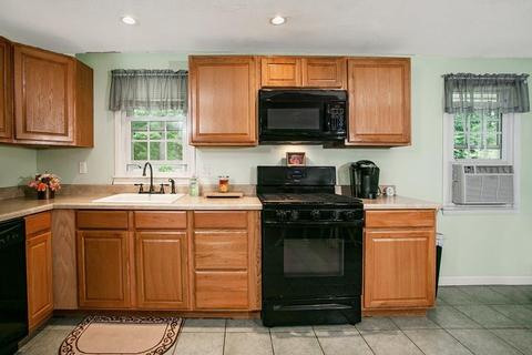 8 Wright Ln, Wareham, MA 02571 photo 10