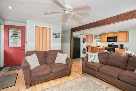 8 Wright Ln, Wareham, MA 02571 photo 6