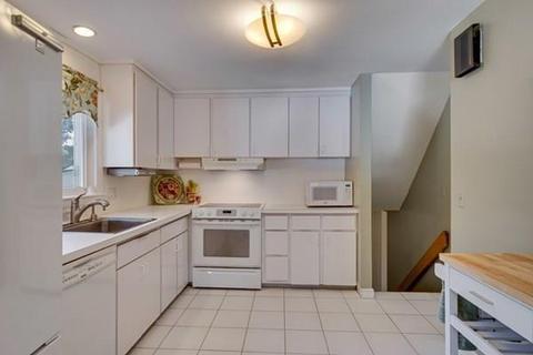 13 Berkeley Rd, Framingham, MA 01701 photo 11