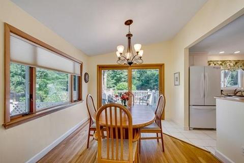 13 Berkeley Rd, Framingham, MA 01701 photo 8