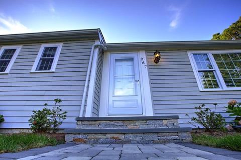 367 Nottingham Dr, Barnstable, MA 02632 photo 3