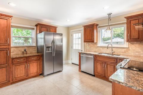 189 Washington St, Gloucester, MA 01930 photo 2