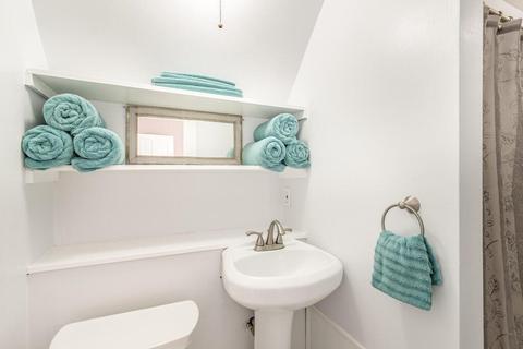 189 Washington St, Gloucester, MA 01930 photo 20