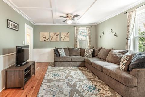 189 Washington St, Gloucester, MA 01930 photo 5