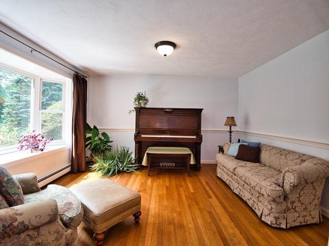 58 South St, Upton, MA 01568 photo 21