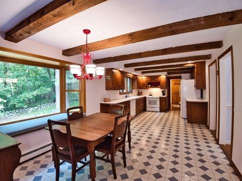 58 South St, Upton, MA 01568 photo 13