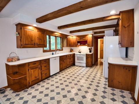 58 South St, Upton, MA 01568 photo 15