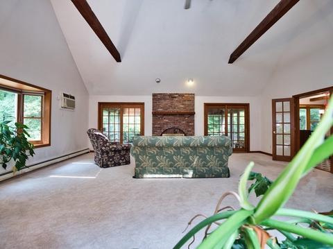 58 South St, Upton, MA 01568 photo 10