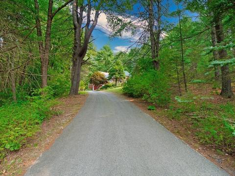 58 South St, Upton, MA 01568 photo 4
