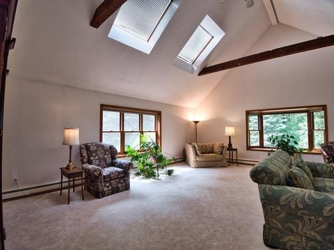 58 South St, Upton, MA 01568 photo 11