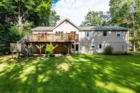 8 Paddock Ln, Lexington, MA 02421 photo 3