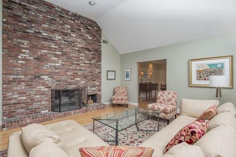 8 Paddock Ln, Lexington, MA 02421 photo 12