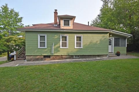 35 Standish St, Worcester, MA 01604 photo 26