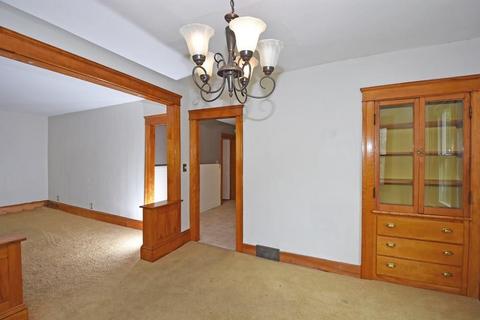 35 Standish St, Worcester, MA 01604 photo 7