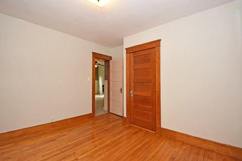 35 Standish St, Worcester, MA 01604 photo 16