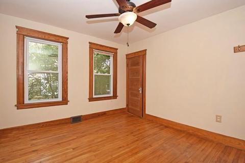 35 Standish St, Worcester, MA 01604 photo 21