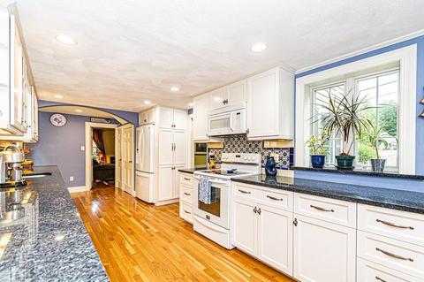 58 Bear Hill Rd, Reading, MA 01867 photo 7