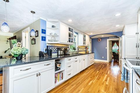 58 Bear Hill Rd, Reading, MA 01867 photo 4