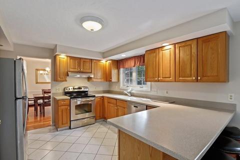 39 Ross Ave, Millis, MA 02054 photo 4