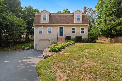 39 Ross Ave, Millis, MA 02054 photo 1