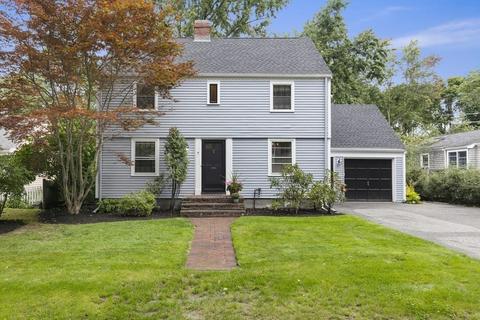 7 Mohawk Rd, Marblehead, MA 01945 photo 1