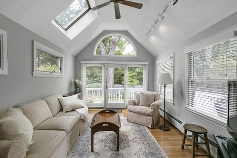 7 Mohawk Rd, Marblehead, MA 01945 photo 2