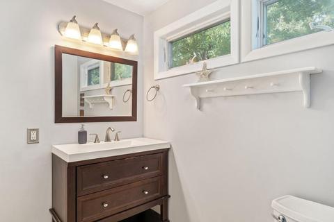 11 Springhill Rd, Framingham, MA 01701 photo 12