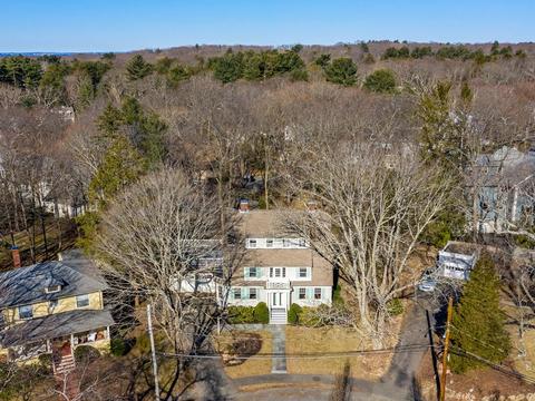 22 Cushing Rd, Wellesley, MA 02481 photo 2