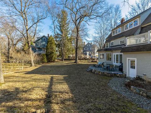 22 Cushing Rd, Wellesley, MA 02481 photo 4