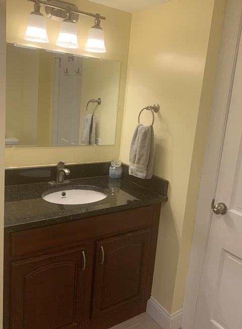 239 Windemere St, Springfield, MA 01104 photo 18