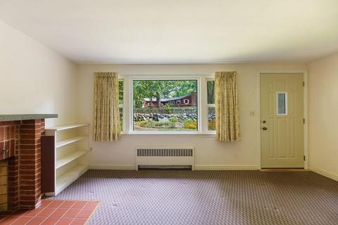 376 Central St, Acton, MA 01720 photo 4
