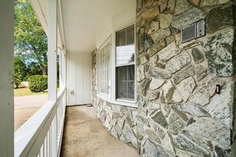37 Juniper Ln, Framingham, MA 01701 photo 3